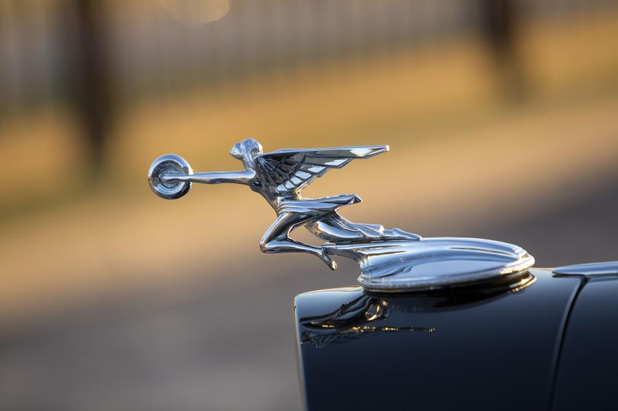  Packard Super 8 Convertible Victoria 1933 года  (фото 11 из 16)